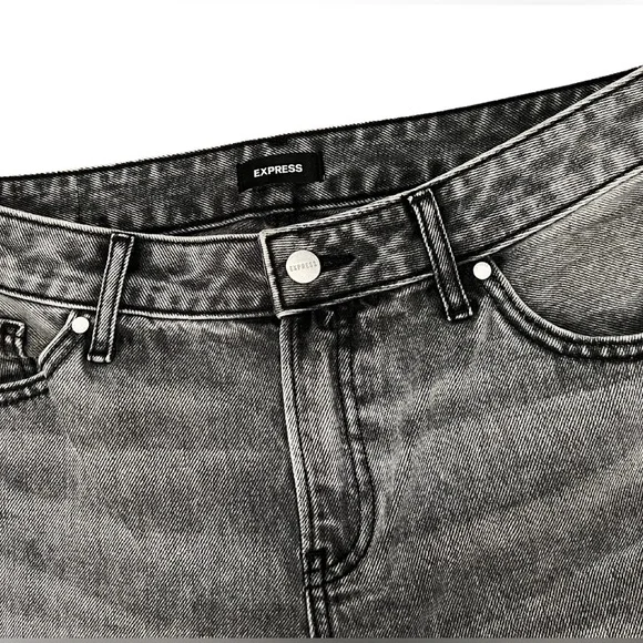 Express 90s Ankle Boot Mid Rise Jeans Women Size 6L in Faded Black Frayed Hem - Picture 2 of 8